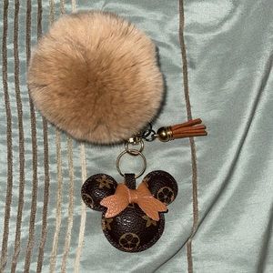 SALE....Pom Pom, Minnie and tassel key chain